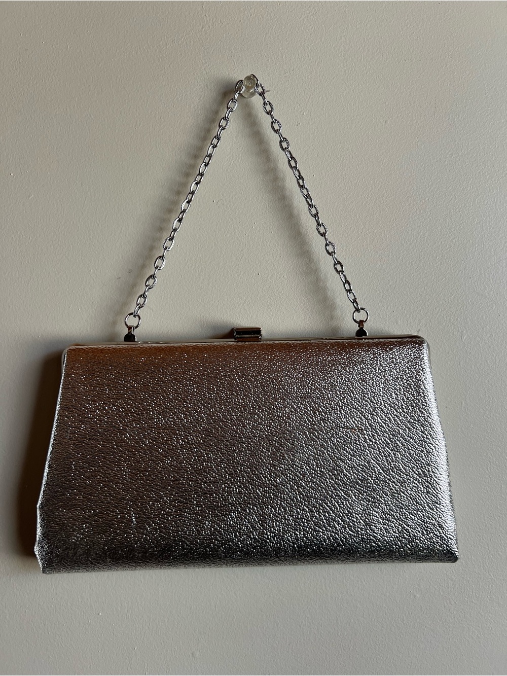 Vintage Silver Metallic Evening Clutch Chain Strap Kiss Lock Purse Prom Wedding